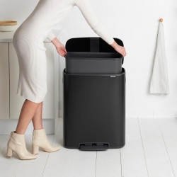 Кош за смет Brabantia Bo Pedal 60L, Matt Black