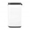 Кош за боклук Brabantia Bo Small 1006621, 4 л, Плавно и безшумно отваряне, Противоплъзгаща основа, Бял