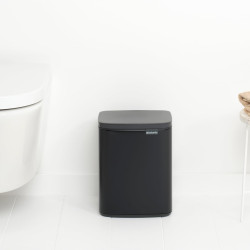 Cos de gunoi Brabantia Bo Small 1006629, 7 L, Deschidere lina si silentioasa, Baza antiderapanta, Negru