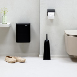 Brabantia Bo Small Trash Can 1006629, 7 L, Smooth and Silent Opening, Non-Slip Base, Black
