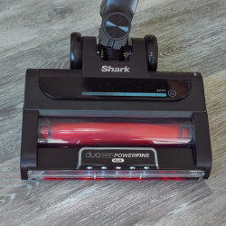 Aspirator vertical Shark IZ420EUT, 309W, Brat rabatabil, 0.85 L, Autonomie 120 min, Clean Sense IQ, LED, PowerFins Plus, Gri