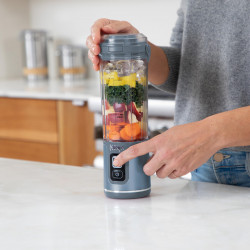 Φορητός μπλέντερ Ninja Blast BC151EUNV, 7,4 W, 530 ml, Ατσάλινο μαχαίρι με 6 λεπίδες, Θρυμματισμός πάγου, Έως 10 κύκλοι, Χωρίς BPA, USB-C, Μπλε