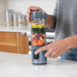 Ninja Blast BC151EUNV Portable Blender, 7.4W, 530 ml, 6-blade stainless steel blade, Ice crushing, Up to 10 cycles, BPA-free, USB-C, Blue