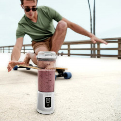 Ninja Blast BC151EUWH hordozható turmixgép, 7,4 W, 530 ml, 6 pengés acéllapát, jégzúzás, akár 10 ciklus, BPA-mentes, USB-C, fehér színű