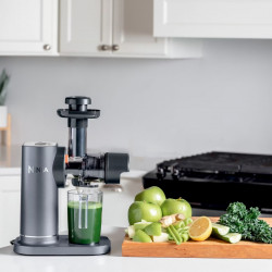 Αποχυμωτής Ninja Cold Press JC151EU, 150W, 700 ml, ψυχρή πρέσα, 2 φίλτρα, χωρίς BPA, αντίστροφη ταχύτητα, Μαύρο/γκρι