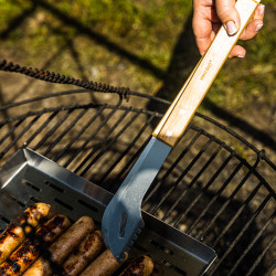 Σετ από 3 σκεύη BBQ Kinghoff KH 1918, Σπάτουλα, Σπάτουλα, Πιρούνι, Ξύλινες λαβές, Βρόχοι για κρέμασμα, Inox/καφέ