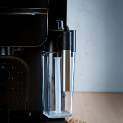 Espressor capsule si cafea macinata 8in1 Oliver Voltz OV51171I5, 1350W, 20 bar, Spumare lapte, Negru