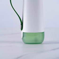 Fogászati zuhany Oclean W10, 5 üzemmód, 2 fúvóka, 200 ml, 1400 impulzus percenként, IPX7, USB-C, zöld