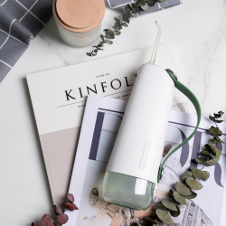 Oclean W10 Dental Water Flosser, 5 modes, 2 tips, 200 ml, 1,400 pulses per minute, IPX7, USB-C, Green