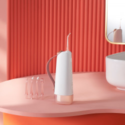 Fogászati zuhany Oclean W10, 5 üzemmód, 2 fúvóka, 200 ml, 1400 impulzus percenként, IPX7, USB-C, rózsaszínű