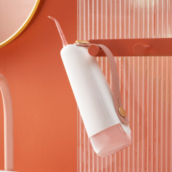 Fogászati zuhany Oclean W10, 5 üzemmód, 2 fúvóka, 200 ml, 1400 impulzus percenként, IPX7, USB-C, rózsaszínű