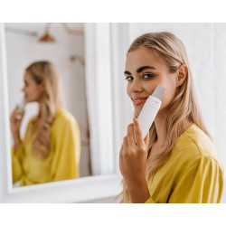 Ултразвуков уред за почистване на лице Beautifly B-Scrub Young, 75 мин, Електростимулация, Ексфолиране, Намаля черни точки и акне, Йони, Бял