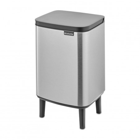 Brabantia Bo Small Hi 1006646 szemetes, 7 l, emelt kivitel, sima és csendes nyitás, csúszásgátló talp, ujjlenyomat-álló, rozsdamentes acél/matt