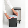Brabantia Bo Small Hi 1006646 szemetes, 7 l, emelt kivitel, sima és csendes nyitás, csúszásgátló talp, ujjlenyomat-álló, rozsdamentes acél/matt