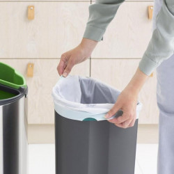 Brabantia Touch Bin New 650528, 40 l, αθόρυβο και ομαλό κλείσιμο, επίπεδη πλάτη, Inox/matt