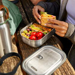 Кутия за храна Black+Blum BAM-SS-L018, 1 l, Правоъгълна, Подходяща за фурна, Без BPA, Неръждаема стомана, Сив/Червен