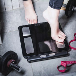 Klausberg KB 7856, Μέχρι 180 κιλά, Bluetooth, Android/iOS, οθόνη LCD, 14 τιμές σώματος, Μαύρο