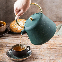 Kinghoff KH 1933 Teapot with Infuser, 1 L, Contoured Spout, Cast Iron, Enameled Interior, Green