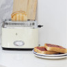 Prajitor de paine Russell Hobbs Retro Vintage Cream 21682-56, 1300W, 2 felii, 6 trepte, Indicator retro, Lift & Look, Quick Toast, Cream/Inox