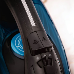 Oliver Voltz OV51050J Iron, 3000W, 440 ml, Ceramic, Anti-drip system, Anti-scale, Black/Blue