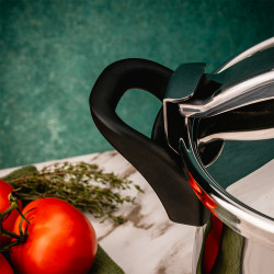 Rosberg R51311A7 Pressure Cooker, 7 liters, 2 lids, Induction-compatible, Triple-layer bottom, Stainless steel