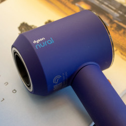 Hajszárító Dyson Supersonic Nural HD16 VnBu/Topaz, 1600W, 3 sebesség, 4 hőmérséklet, negatív ionok, 5 tartozék, fejbőrvédő, kék/Topaz