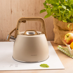 Klausberg KB 7917 Whistling Kettle, 2.5 L, Heat-Insulated Handle, Induction Compatible, Beige