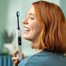 Beurer SC 50 Electric Sonic Toothbrush, 80,000 rpm, 5 modes, timer, 22-day battery life, LED display, Type-C + magnetic charging plate, Green