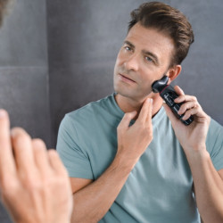 Beurer MN8X Electric Shaver, 60 min, Magnetic Charging, 360° Head, Fast Charging, LED, Wet/Dry, USB-C, Black