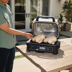 Ninja OG850EU elektromos grill, 1700W, 4 program, 45x29 cm, 240C, kerámia plocha, Woodfire technológia, IPX4, Cernen