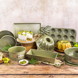 Zenker 7456 12-cup muffin pan, 7 cm, ILAG Maximizing Green coating, Up to 180°C, Green