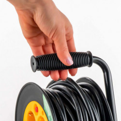 Удължител с макара и 4 гнезда, 1.5mm2, 15.0m дължина