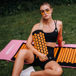Medivon Chronos Acupressure Mat, 23 x 48 cm, Hypoallergenic, Improves blood circulation and sleep, Relieves muscle tension, +Carry Bag, Black/Orange