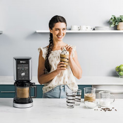 Машина за сладолед Ninja Creami Deluxe NC502EU, 800W, 10 програми, 3 контейнера по 709 мл, CREAMify, Черен