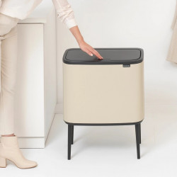 Кош за боклук Brabantia Bo Touch 1005546, 36 л, Плавно и безшумно отваряне, Голям отвор, Бежов