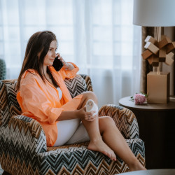 Aparat pentru masaj Beautifly B-Modello BODY, 24W, 6 trepte de terapie termica, Lumina rosie 50°C, Detoxifiere limfatica, Masaj dermatologic, Fara fir, Alb