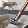 Κάθετη ηλεκτρική σκούπα Dyson Cyclone V10 Absolute 448883-01, 150AW, 125.000 σ.α.λ., 0,77 l, 60 λεπτά, 3 λειτουργίες, 2 Tier Cyclone™, HEPA, Αθόρυβη, Υγιεινή εκκένωση, Χωρίς μπλέξιμο, Νικέλιο/πορτοκαλί
