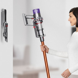 Dyson Cyclone V10 Absolute 448883-01 álló porszívó, 150AW, 125 000 fordulat/perc, 0,77 l, 60 perc, 3 üzemmód, 2 Tier Cyclone™, HEPA, csendes, higiénikus ürítés, nem gubancolódik, nikkel/narancssárga