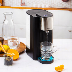 Диспенсър за гореща вода Klausberg KB 7877, 2600W, 2.5l, 95°C, 400-500мл/мин, Индикатор за нивото на вода, CE, RoHS, Черен