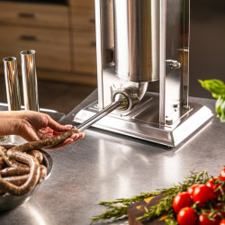 Klausberg KB 7930 Sausage Filling Machine, 5 kg, Manual, 4 stainless steel nozzles, Air release valve, Movable cylinder, Stainless steel