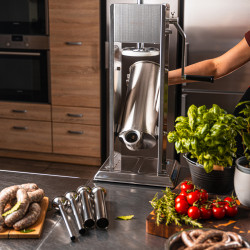 Klausberg KB 7930 Sausage Filling Machine, 5 kg, Manual, 4 stainless steel nozzles, Air release valve, Movable cylinder, Stainless steel