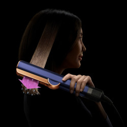 Преса за коса Dyson HT01 Airstrait Bco/Dbu, 1600W, 140°C, Йонизация, 6 нива на темп, Щадяща косата, Медно покритие, LCD,