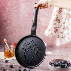 Klausberg KB 7973 Pancake Pan, 18 cm, Embossed bottom with kitten design, Non-stick coating, PFOA-free, Induction-compatible, Black