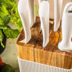 Set cuțite Klausberg KB 7984, 8 piese, Oțel inoxidabil, Ascuțitor, Mâner lemn de salcâm, Bej/lemn