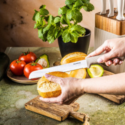 Σετ μαχαιριών Klausberg KB 7984, 8 κομμάτια, Ανοξείδωτο ατσάλι, Ακονιστήρι, Λαβή από ξύλο ακακίας, Μπεζ/ξύλο