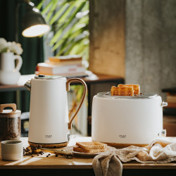 Elektromos vízforraló Adler AD 1352, 2200W, 1,7 l, STRIX, Forgatható talp, Automatikus kikapcsolás, Fehér színű