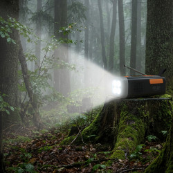 Radio de urgenta Adler AD 1920, Panou sola, Manivela cu generator, USB-C, 4500 mAh, Bluetooth, Afisaj LED, Negru/Portocaliu