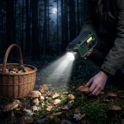 Camry CR 1919 vészhelyzeti rádió, napelemes/ kézi dinamó/USB-C, 4000 mAh, Bluetooth, LED kijelző, zöld/fekete színű