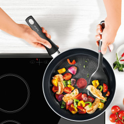 Tefal C2920253 Force Frying Pan, 20 cm, Non-stick coating, Thermo-signal, Thermo-Fusion, Induction, Black
