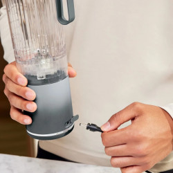 Ninja Blast Max BC251EUSL Portable Blender, 14.4W, 11.1V, 570 ml, 19,000 rpm, Ice Crushing, Up to 25 Cycles, BPA-Free, Silver